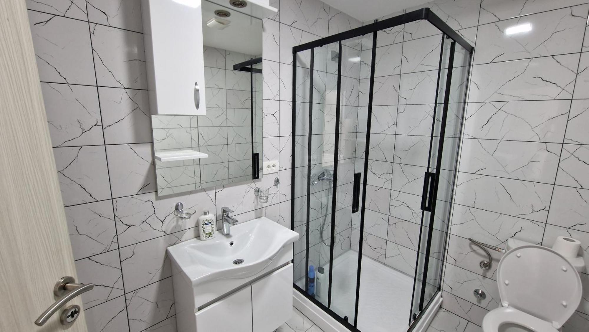 Apartman Tolosi พอดโกริกา ภายนอก รูปภาพ